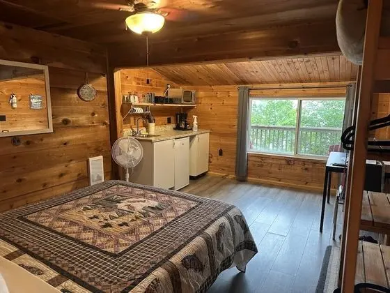 Harbourview Cabin