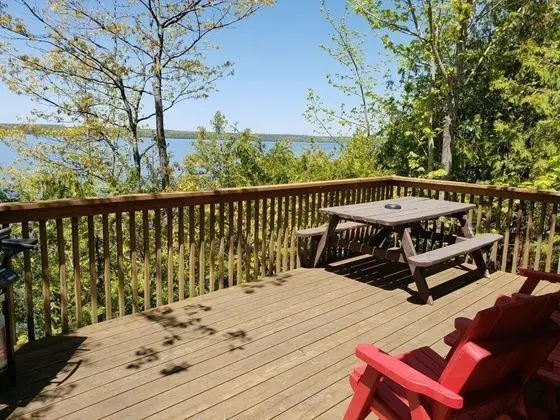 Hitchin' Post  Cabin