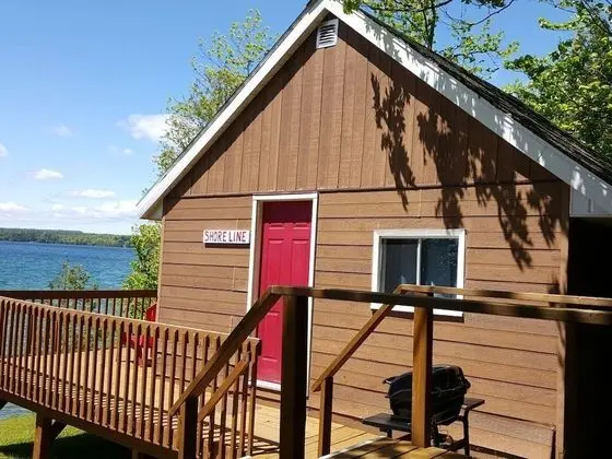 Shore Line Cabin