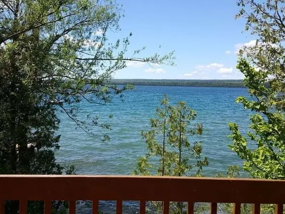Shore Line Cabin