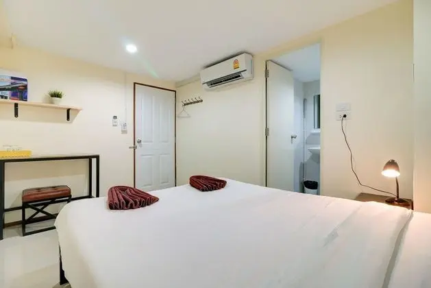 Standard Room without Window (6th Floor)