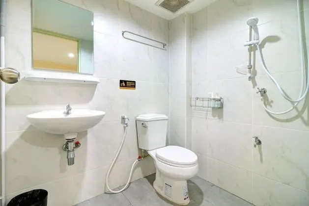 Standard Room without Window (6th Floor)