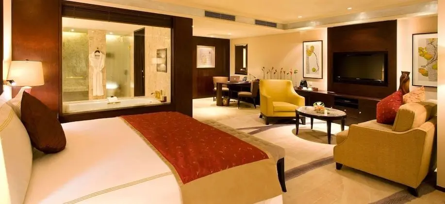 Luxury Oda