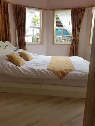 Tek Büyük Yataklı Oda (Ylang ylang)