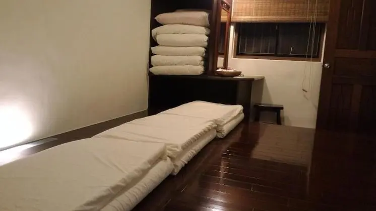 Dört Kişilik Oda, Ortak Banyo (101)