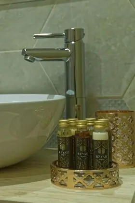 Deluxe Tek Büyük Yataklı Oda (CAMERA 1 RR)