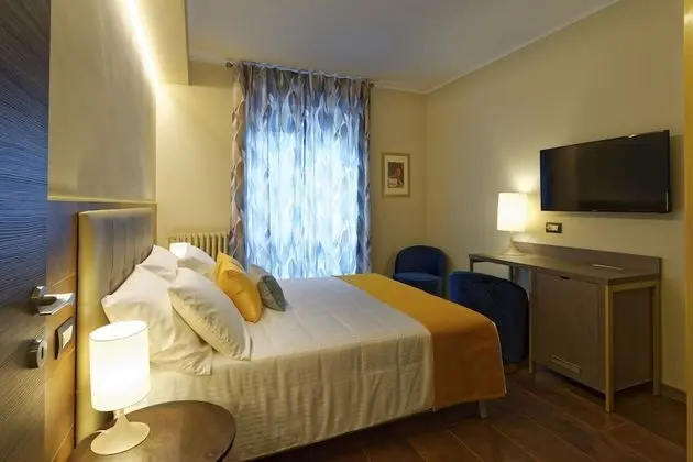 Deluxe Tek Büyük Yataklı Oda (CAMERA 2 RR)