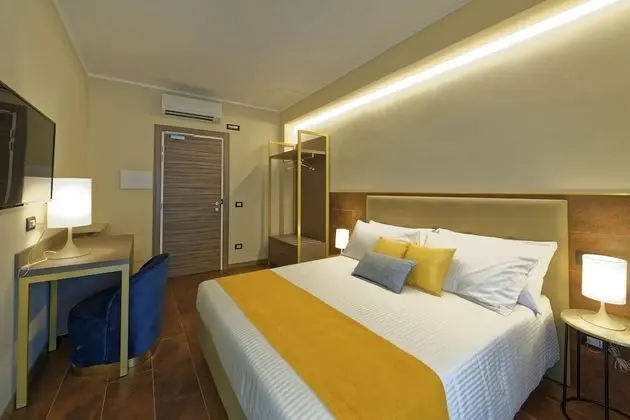 Deluxe Tek Büyük Yataklı Oda (CAMERA 3 RR)