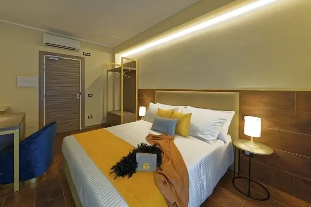 Deluxe Tek Büyük Yataklı Oda (CAMERA 3 RR)