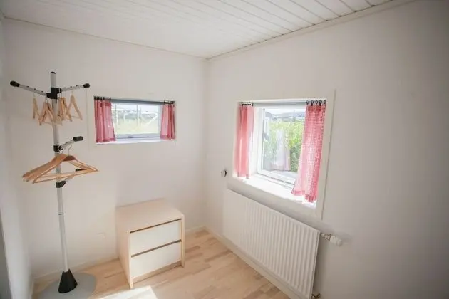 Family Ev, 4 Yatak Odası (Black House)