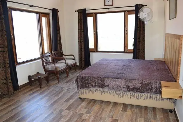 Superior Kır Evi