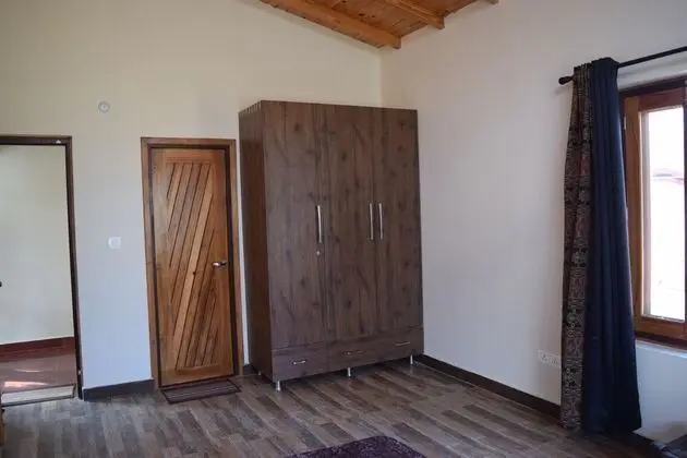 Superior Kır Evi