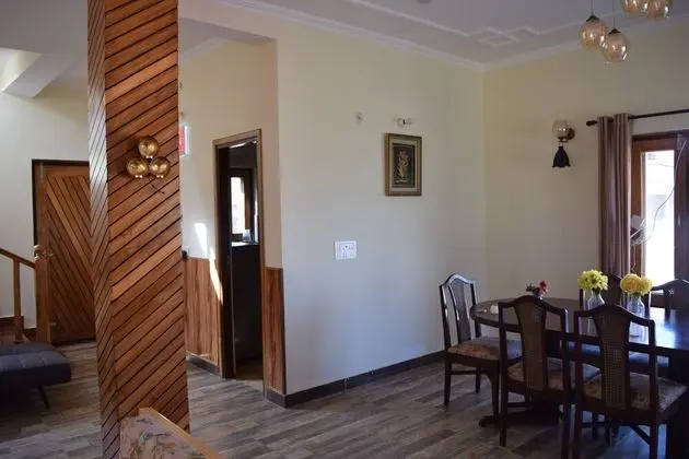 Superior Kır Evi