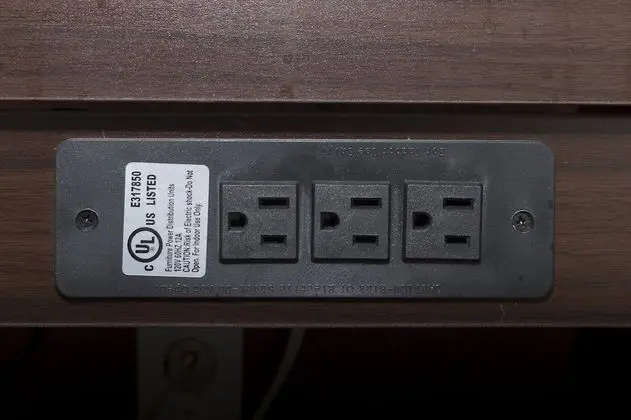 Superior Oda, 1 En Büyük (King) Boy Yatak, Engellilere Uygun, Sigara İçilmez