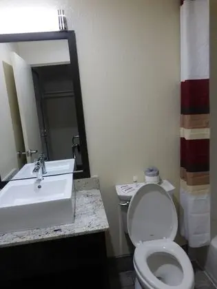 Standard Oda, 2 Büyük (Queen) Boy Yatak (Smoke Free)