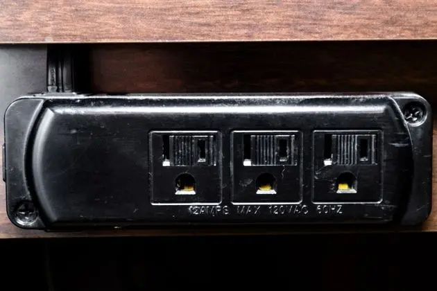 Süit, 1 En Büyük (King) Boy Yatak ve Çekyat, Sigara İçilmez, Sıcak Su Küveti