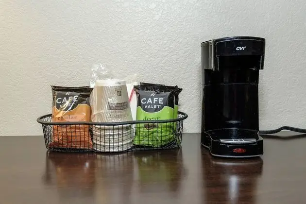 Süit, Sigara İçilmez, Sıcak Su Küveti (2 Queen Beds with Sofa Bed)