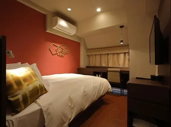 Tek Büyük Yataklı Oda (with Shower Booth)