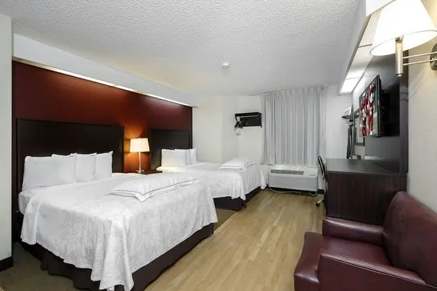 Premium Oda, 2 Çift Kişilik Yatak, Havuz Kenarı (Upgraded Bedding & Snack, Smoke Free)