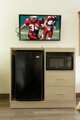 Süit, Birden Çok Yatak, Sigara İçilmez (First Floor, 1 pet allowed)