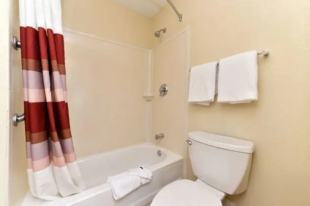 Premium Oda, 1 En Büyük (King) Boy Yatak (Upgraded Bedding & Snack, Smoke Free)
