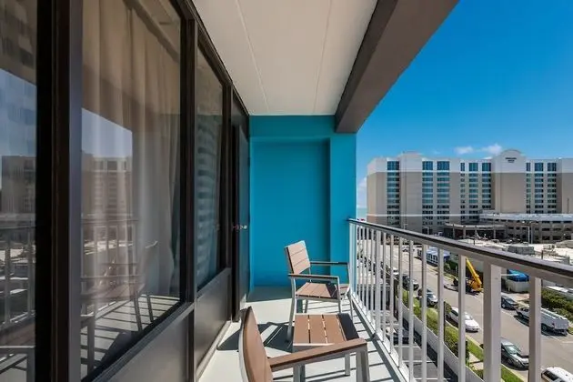 Premium Oda, 2 Çift Kişilik Yatak, Kısmi Deniz Manzarası (Upgraded Bedding,Snack Box,Smoke Free)