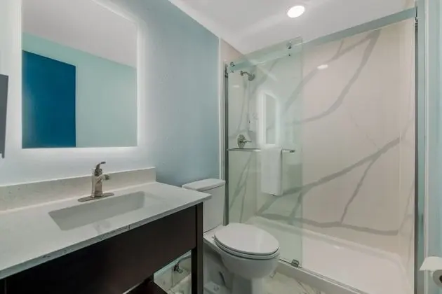 Süit, 2 Çift Kişilik Yatak (Partial Ocean View, Smoke Free)
