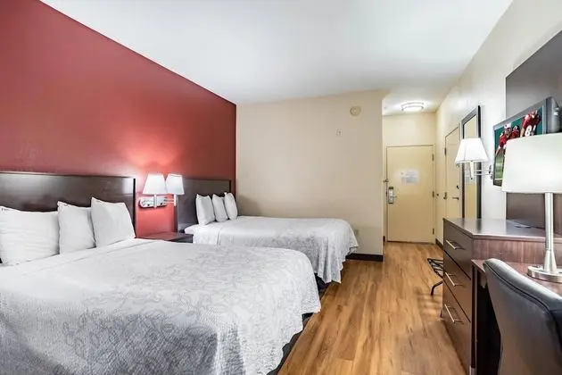 Deluxe 2 Full Beds (Smoke Free)