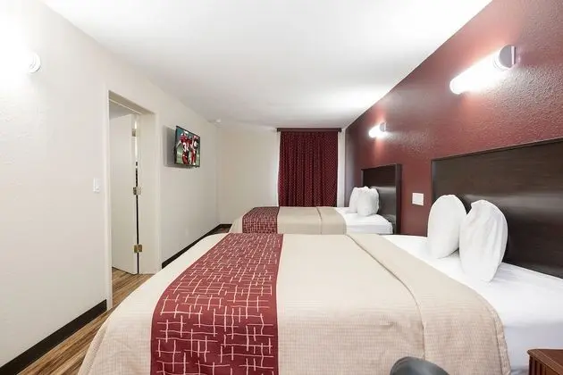 Süit, Sigara İçilmez (1 King Bed and 2 Double Beds)