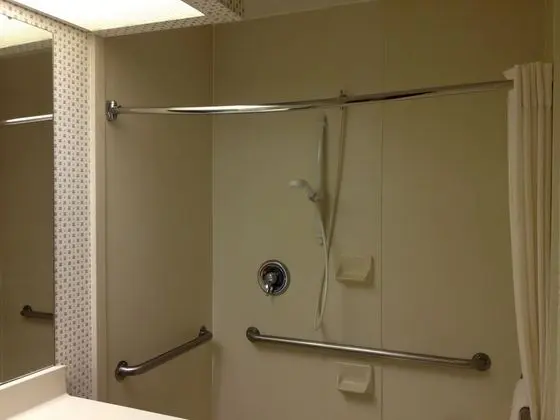 Süit, 1 Büyük (Queen) Boy Yatak, Engellilere Uygun, Sigara İçilmez