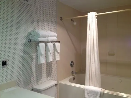 Süit, 2 Büyük (Queen) Boy Yatak, Sigara İçilmez