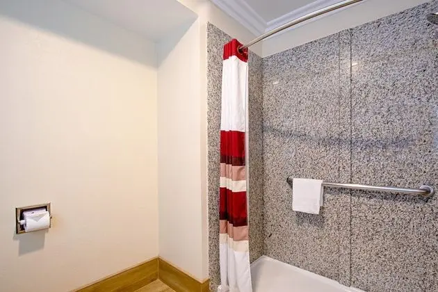 Süit, 1 En Büyük (King) Boy Yatak, Sigara İçilmez (Fireplace and Balcony)