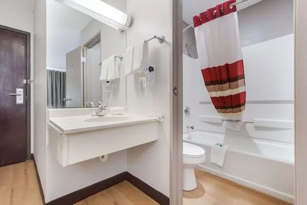 Deluxe Oda (3 Queen Beds, Smoke Free)