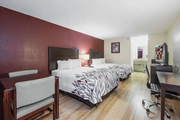 Standard Suite, 2 King Beds, Non Smoking