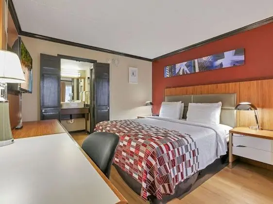 Superior Oda, 1 En Büyük (King) Boy Yatak, Engellilere Uygun, Sigara İçilmez