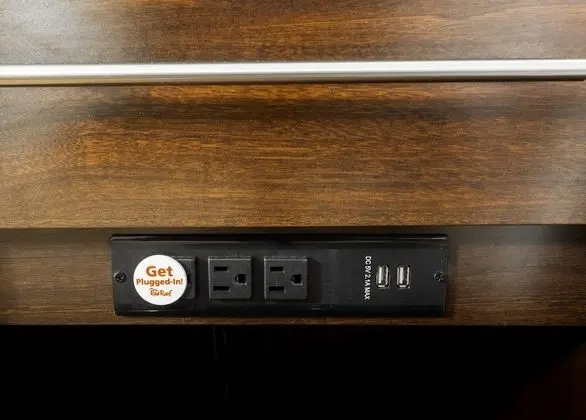 Premium Oda, 1 En Büyük (King) Boy Yatak (Upgraded Bedding & Snack, Smoke Free)