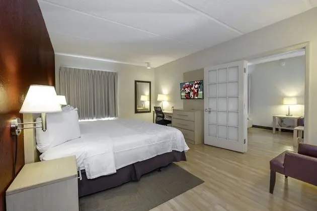 Süit, 1 En Büyük (King) Boy Yatak, Engellilere Uygun (2 Rooms, Smoke Free)