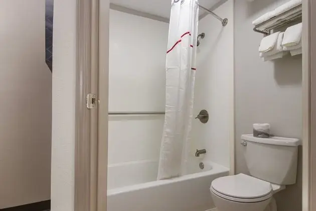 Süit, Küçük Mutfak (Smoke Free, 3 Queen Beds)