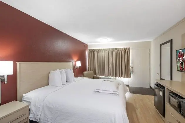 Premium Oda, 1 En Büyük (King) Boy Yatak (Upgraded Bedding & Snack, Smoke Free)
