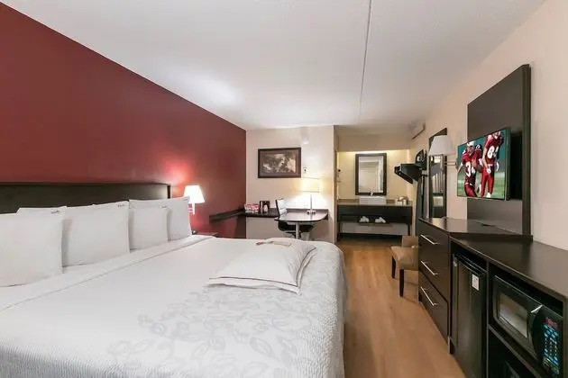 Premium Oda, 1 En Büyük (King) Boy Yatak (Upgraded Bedding & Snack, Smoke Free)