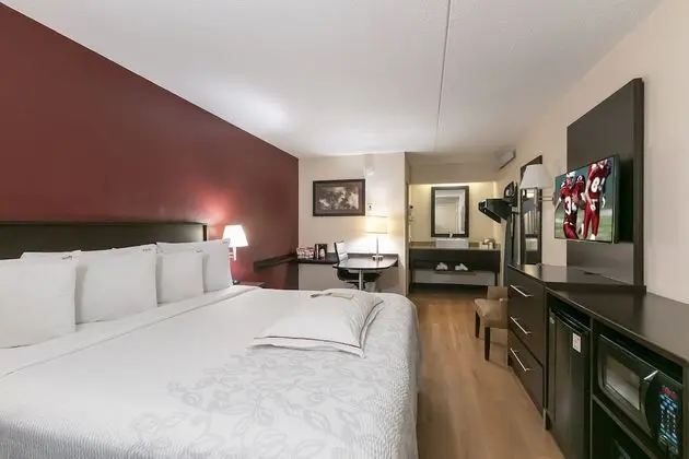 Premium Oda, 1 En Büyük (King) Boy Yatak (Upgraded Bedding & Snack, Smoke Free)