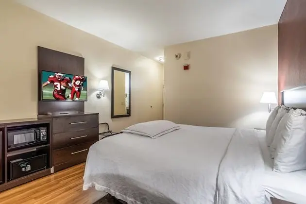 Premium Oda, 1 En Büyük (King) Boy Yatak (Upgraded Bedding & Snack, Smoke Free)