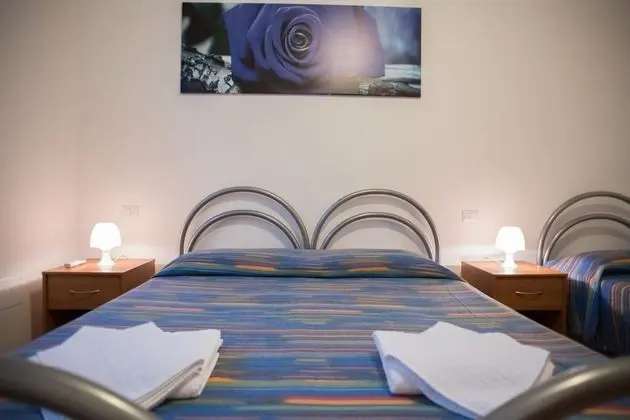 Standard Üç Kişilik Oda, 1 Yatak Odası, Sigara İçilebilir, Tepe Manzaralı