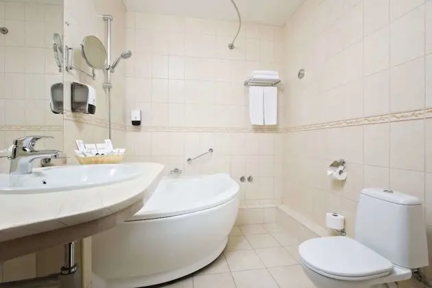 Standard Tek Büyük veya İki Ayrı Yataklı Oda