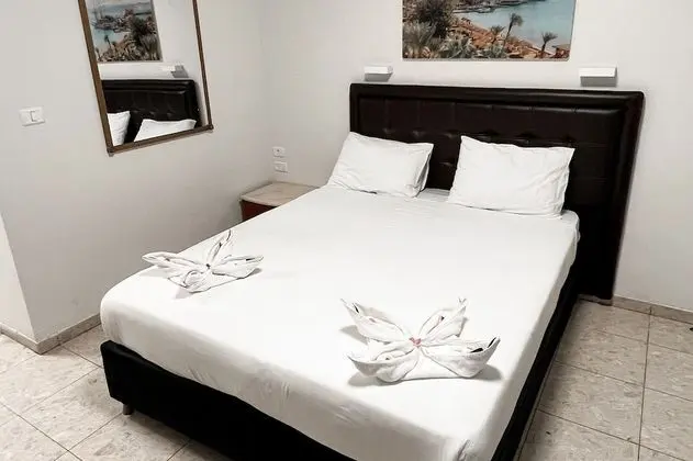 Üç Kişilik Oda