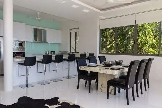 4 Bedroom Pool Villa, Sea View