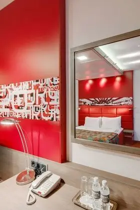 Deluxe Tek Büyük veya İki Ayrı Yataklı Oda