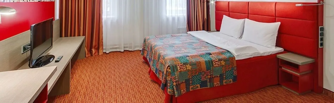 Superior Tek Büyük veya İki Ayrı Yataklı Oda