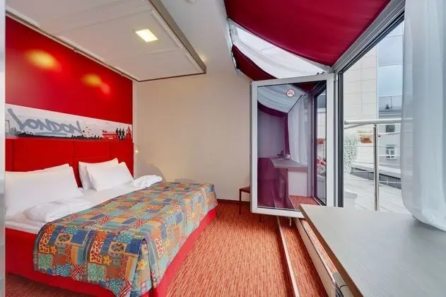 Superior Tek Büyük veya İki Ayrı Yataklı Oda