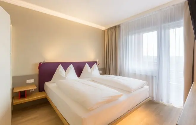 Tek Büyük Yataklı Oda, 1 En Büyük (King) Boy Yatak